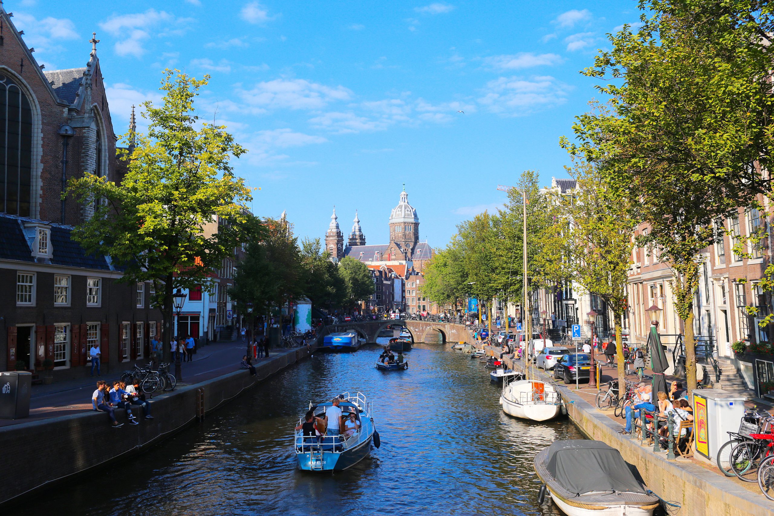 du lich ha lan tu tuc